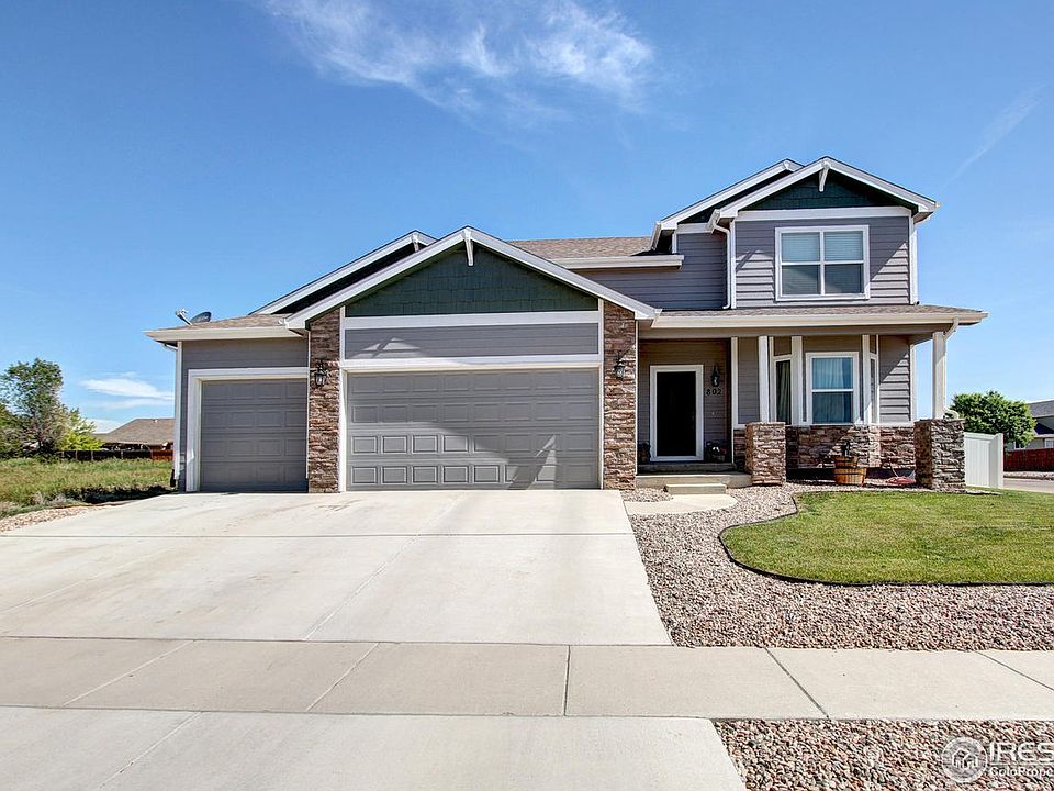 1st image of 802 Finch Dr