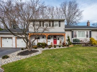 17 Beechtree Rd, West Caldwell, NJ 07006