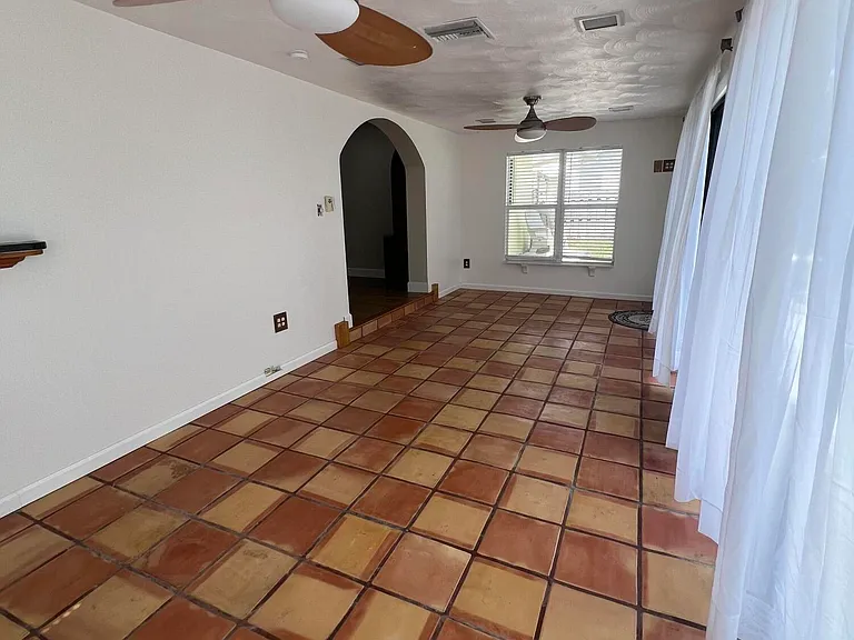 730 Glade Rd — Photo 35