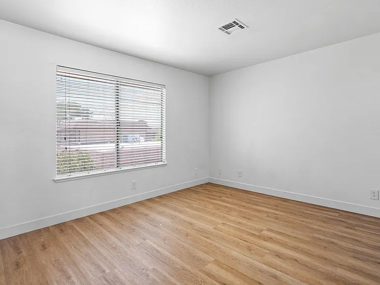 6224 Meadow Vista Ln — Photo 14