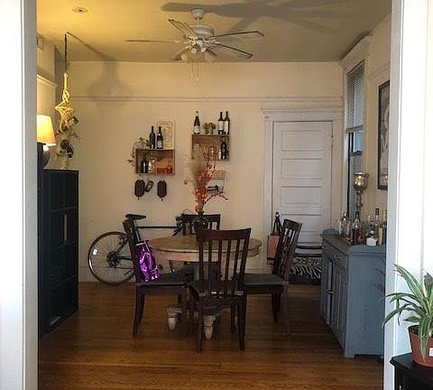 2nd image of 806 N Maplewood Ave #3