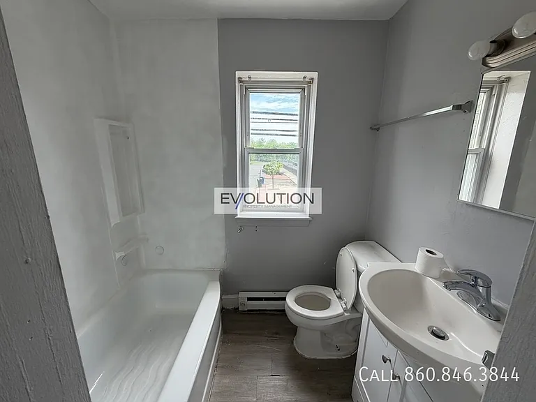 5 Upson St #5 — Photo 5