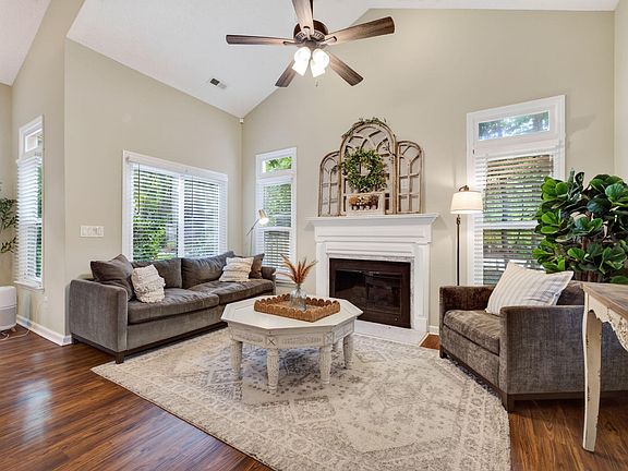 5th image of 6616 Speight Cir