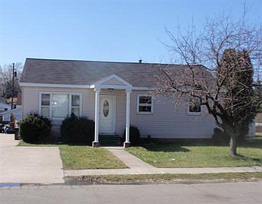 1st image of 3826 Essex Ave