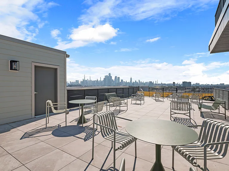 620 Palisade Ave #404 — Photo 14