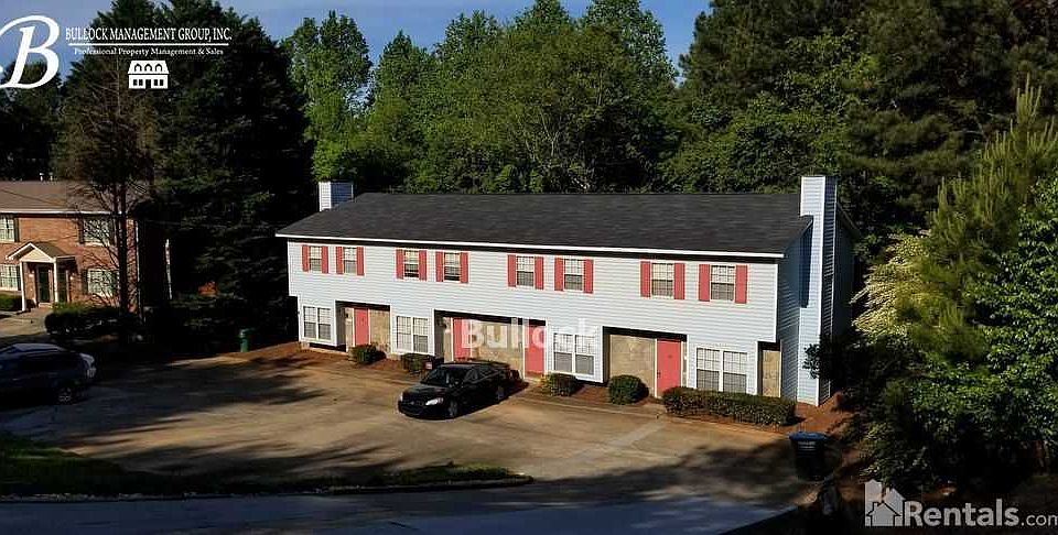 1st image of 2896 Spruce Cir