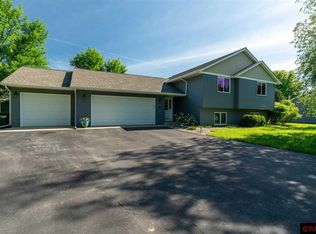 20 Turner Ct, Mankato, MN 56001