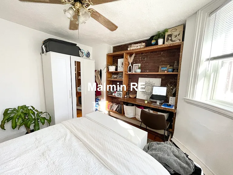 748 E 4th St #B — Photo 11