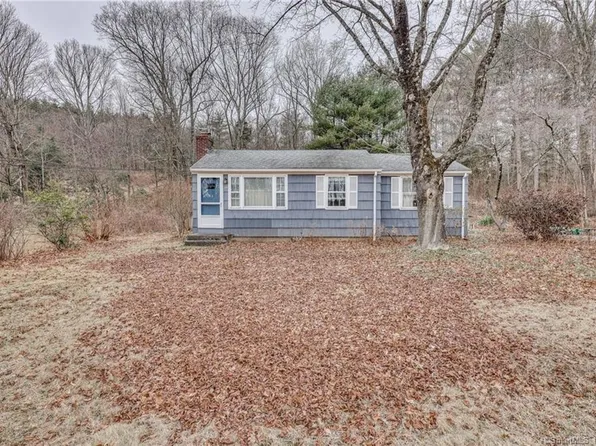 39 Lovely Street, Canton, CT 06019