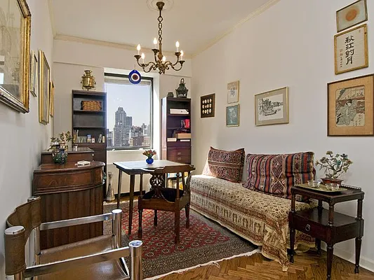 Sold by Sotheby's International Realty | media 8