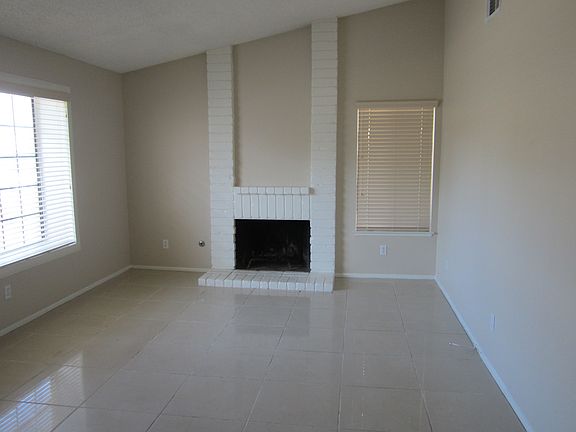 3rd image of 14196 Agave St