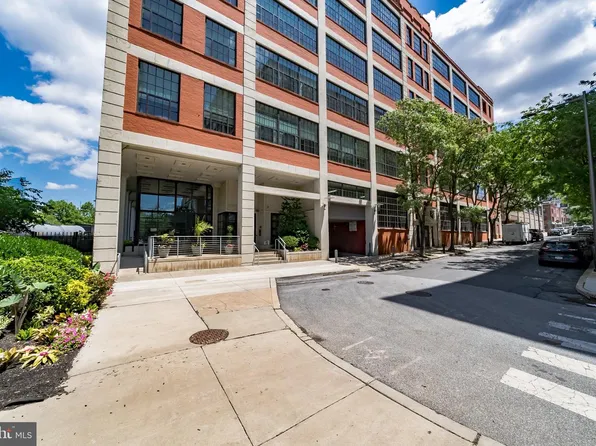 2429-41 Locust St #215, Philadelphia, PA 19103