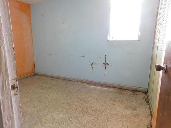 bedroom 1 pic 2
