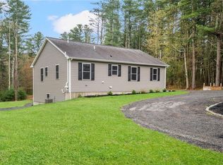 43 Weeks Hill Rd, Coventry, RI 02827