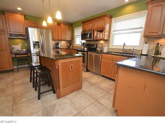 5th image of 644 Fairwood Dr