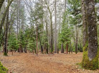 14629 Rollins Park Dr, Grass Valley, CA 95945