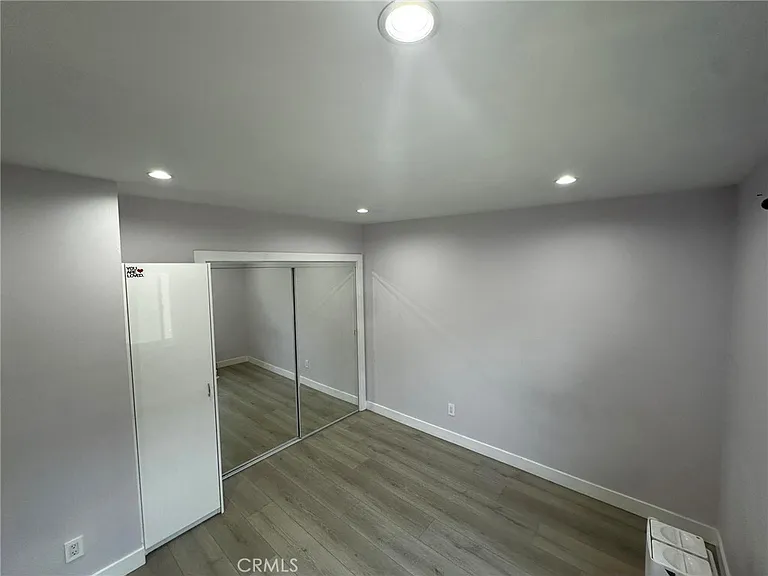 7432 Hazeltine Ave #7 — Photo 22