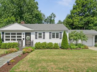 30 Brierwood Ln, Burlington, VT 05408