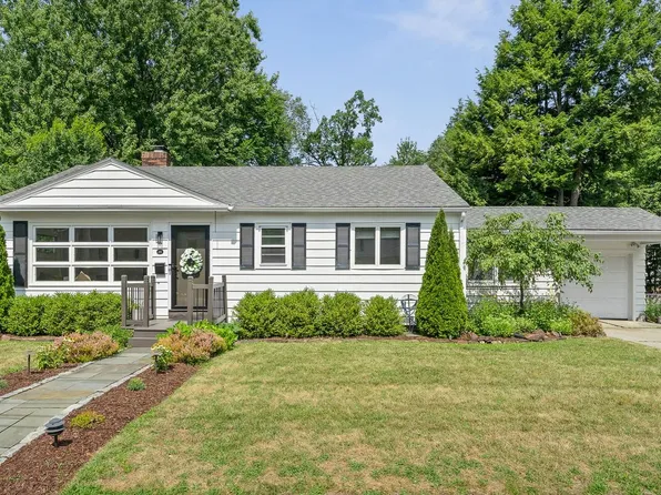 30 Brierwood Lane, Burlington, VT 05408