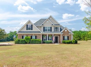 81 Mount Paran Dr, Senoia, GA 30276