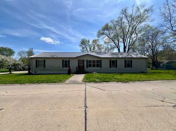 1557 Hancock Dr, Urbana, IL 61802