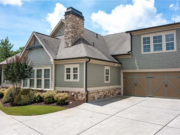 62 Cedarcrest Village Ct, Acworth, GA 30101