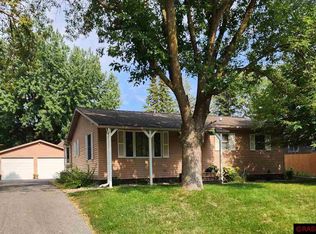 1724 Willow Rd, New Ulm, MN 56073