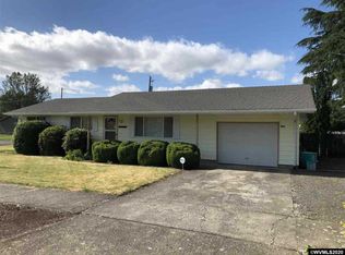 985 W Rose St, Lebanon, OR 97355