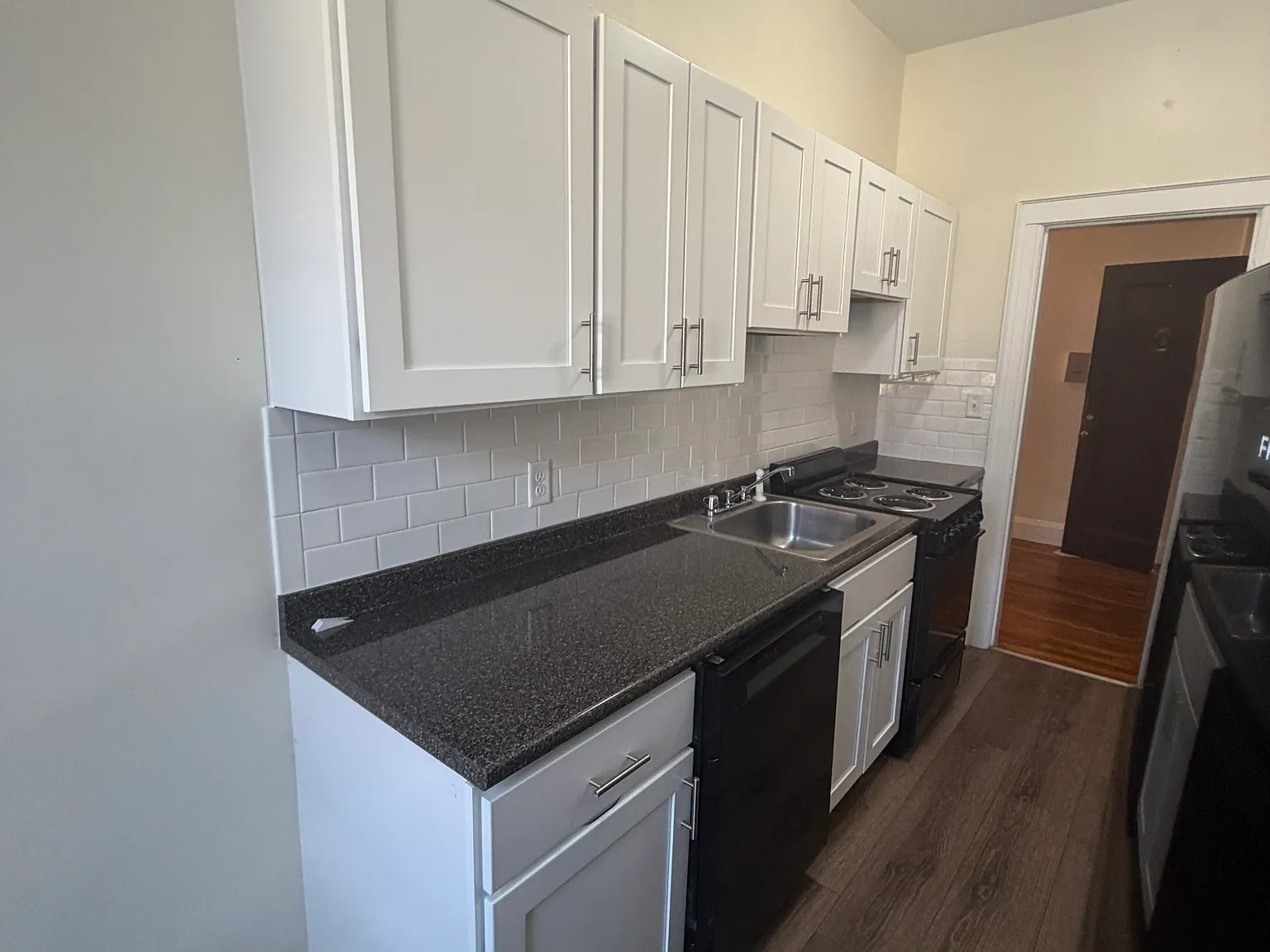 1 bed, 9999 sqft, $2,280 — Photo 1