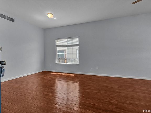 5th image of 21027 Hawthorne Lane