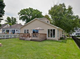 23 Atwater Pkwy, Fox Lake, IL