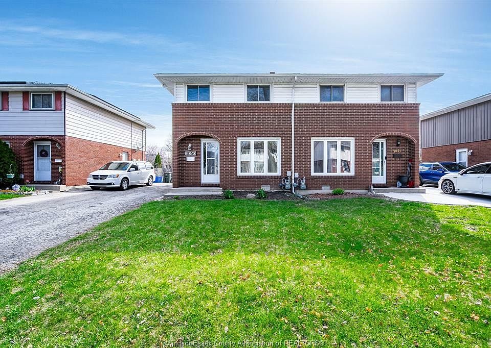1st image of 3050 Coram Cres