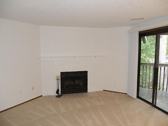 4th image of 12615 NE 119th St #5