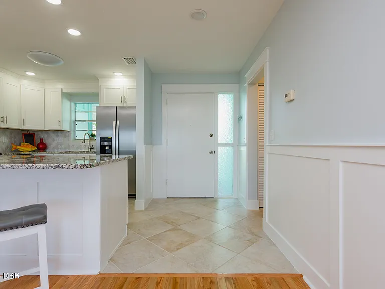 1216 Harbour Point Dr — Photo 6