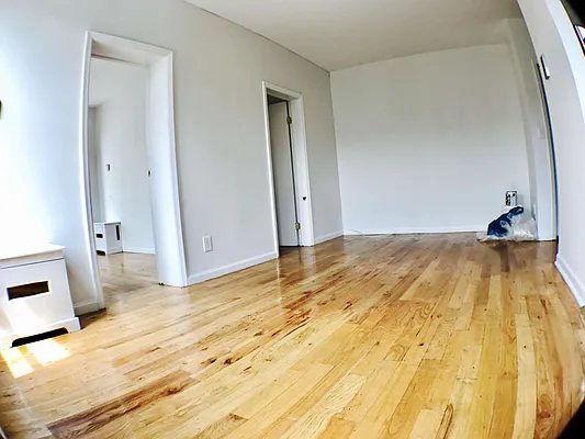 Rented by Lang Realty LLC | media 7