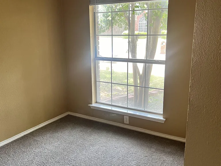 2345 Browning Dr — Photo 10