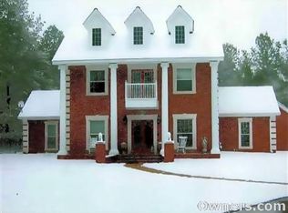 225 Windchase Dr, Columbus, MS 39702