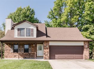 1323 Chancellor Dr, Edwardsville, IL 62025