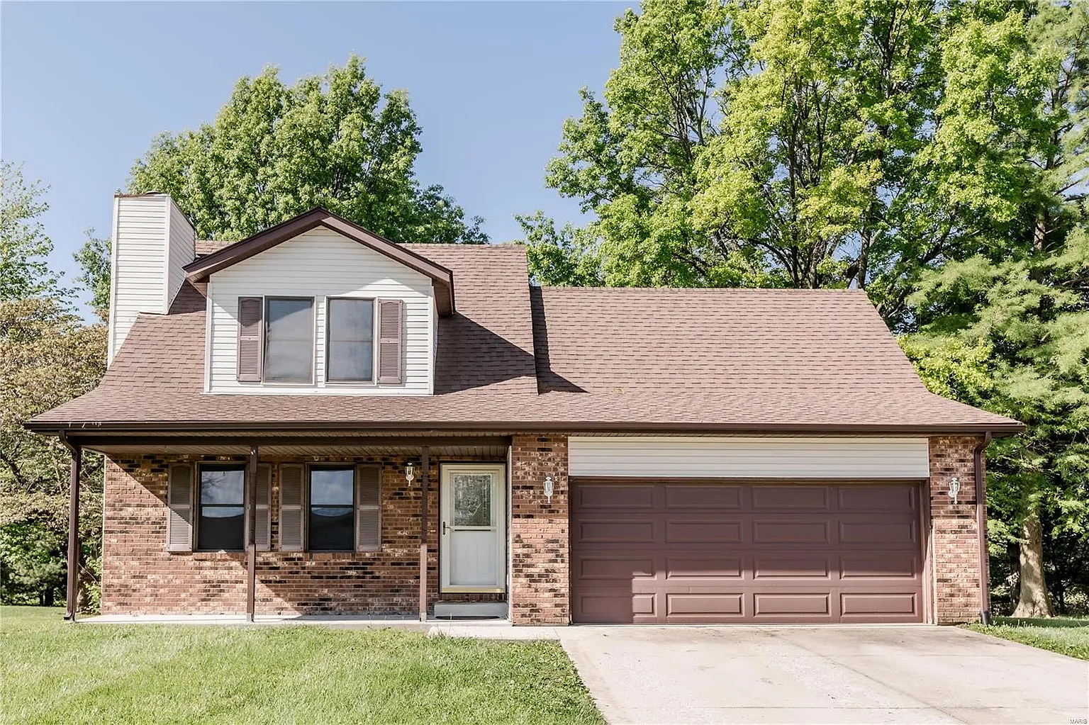 1323 Chancellor Dr photo 1