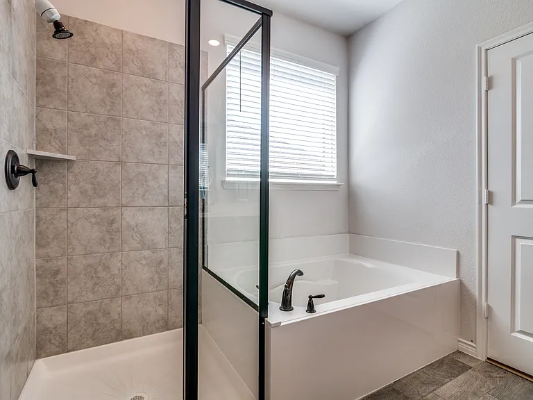 3094 Maverick Dr — Photo 23