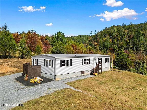 3rd image of 1501 Dockery Hollow Rd