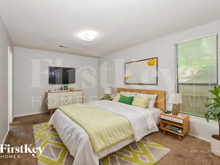5749 Jardin Pl — Photo 10