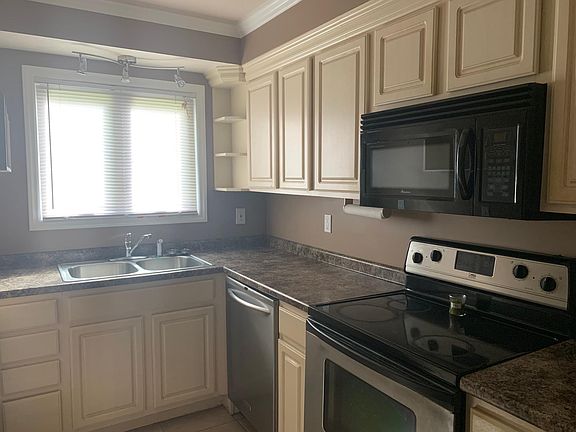 2nd image of 65 Jolly Ln