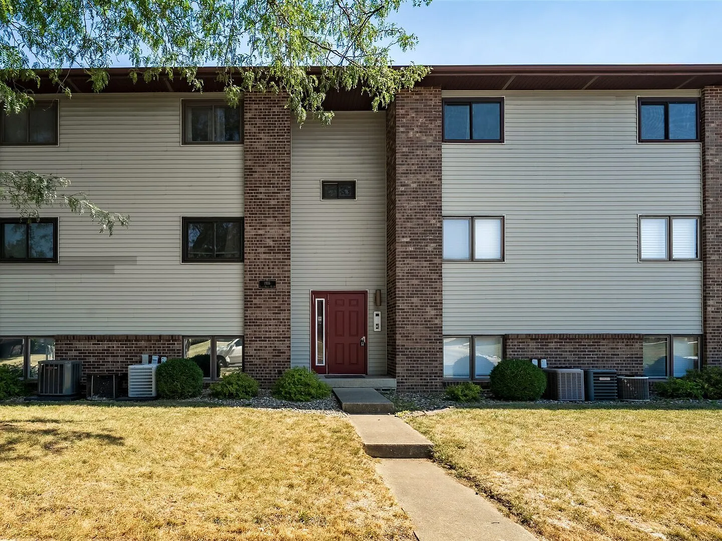 1916 Tracy Dr APT 26 photo 1