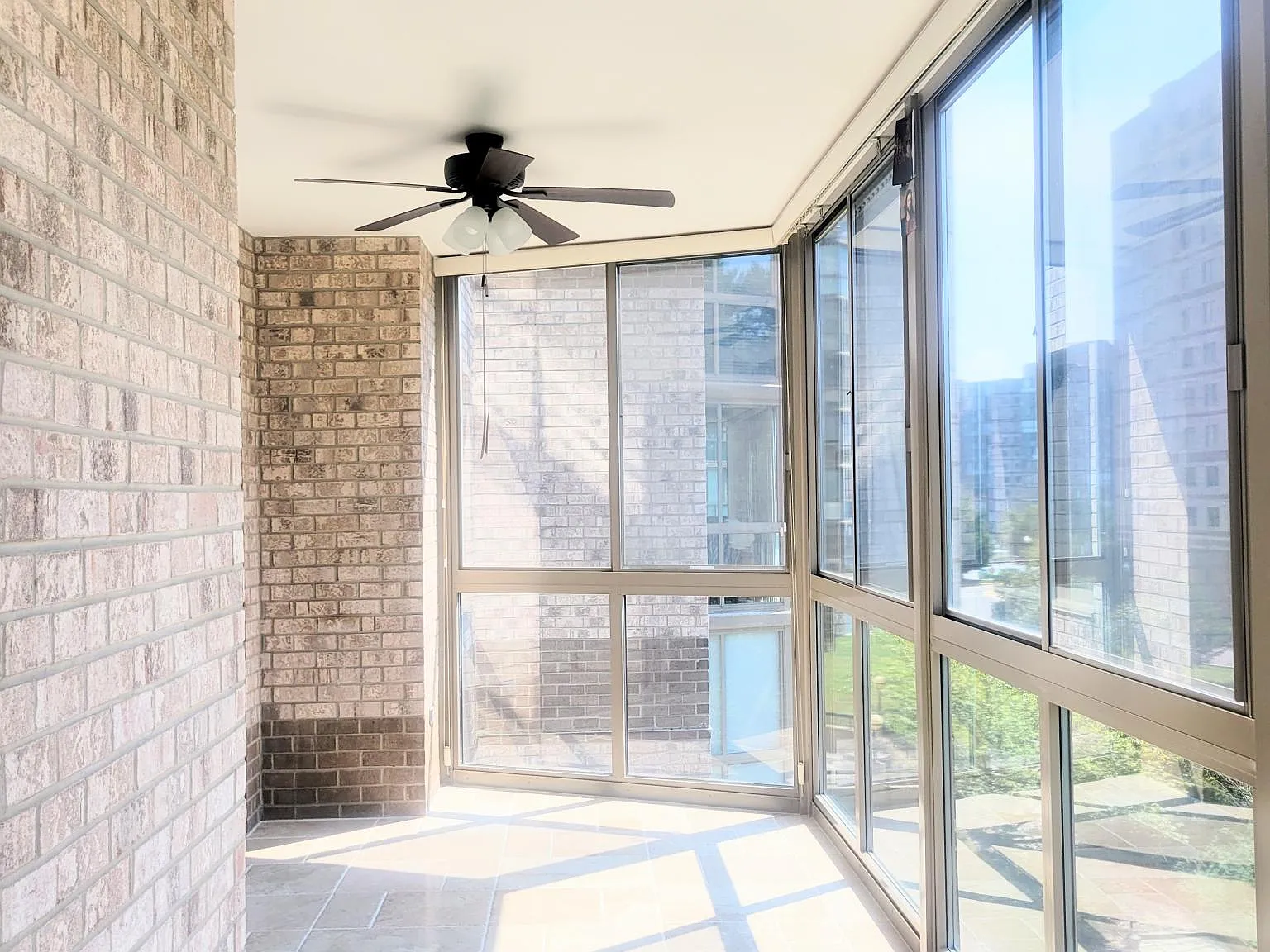 2 bed, 1315 sqft, $2,975 — Photo 2