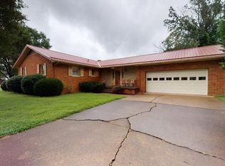 6320 E Pea Ridge Rd, Huntington, WV 25705
