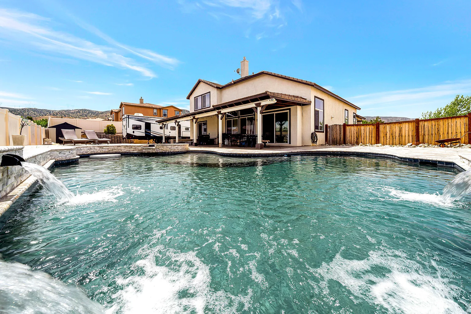 41656 Retsina St photo 1
