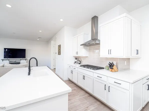 10386 Vista Argento Ave, Las Vegas, NV 89166