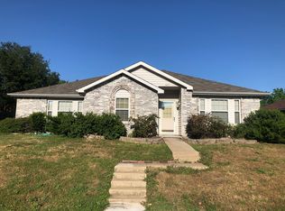 2077 Briarcliff Rd, Lewisville, TX 75067