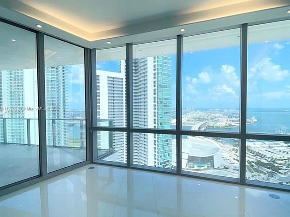 5th image of 851 NE 1st Ave #3609